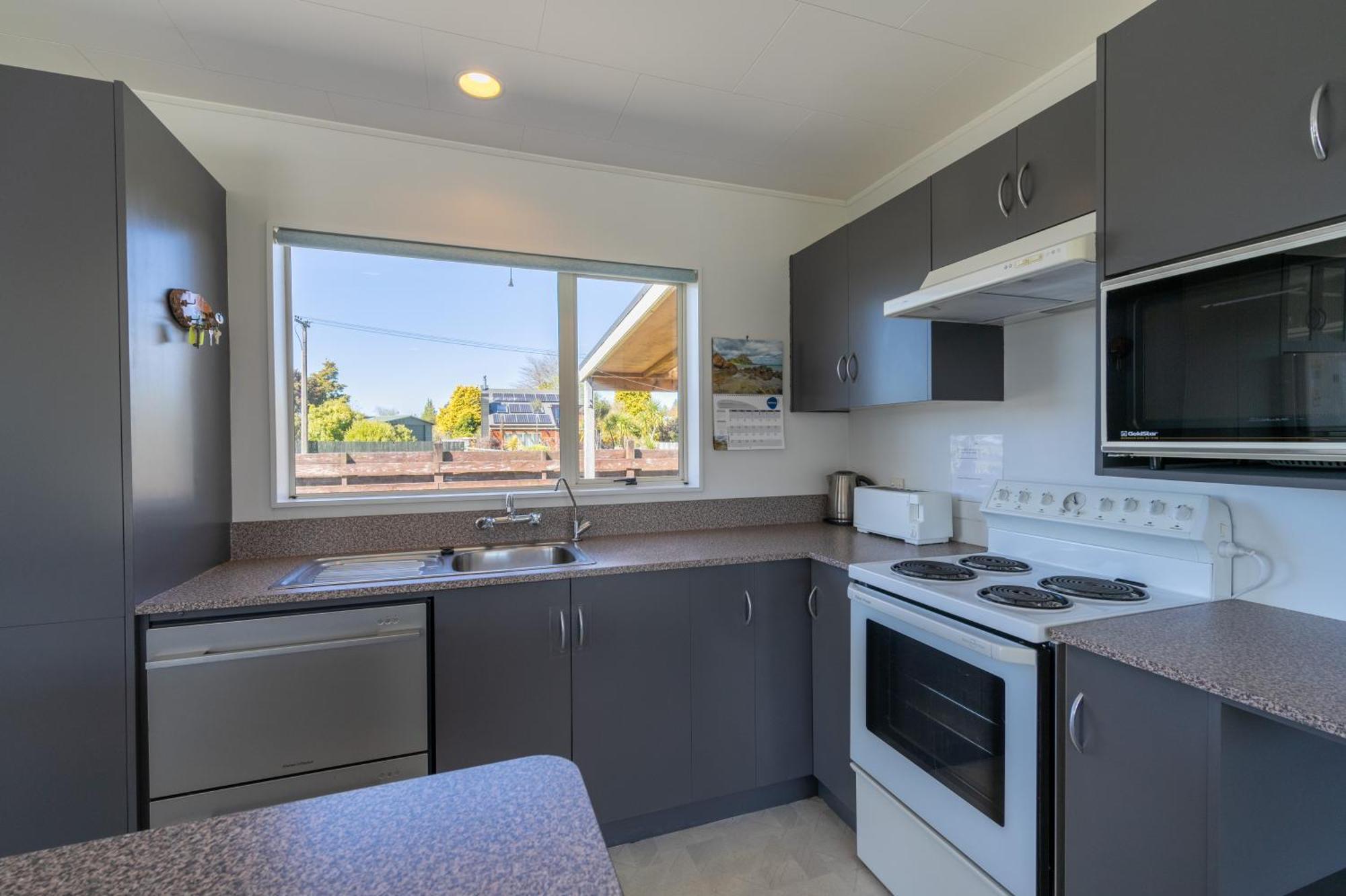 Kepler Retreat - Te Anau Holiday Home Экстерьер фото