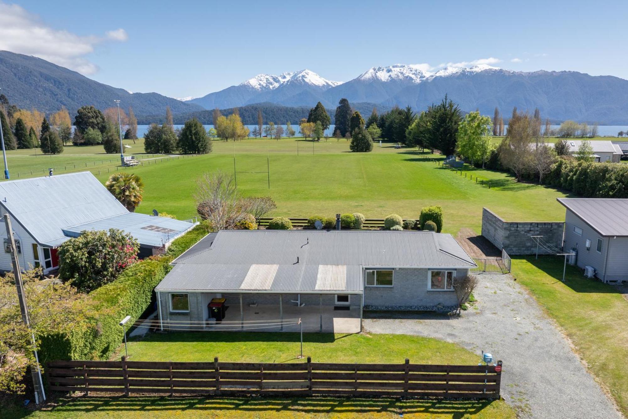 Kepler Retreat - Te Anau Holiday Home Экстерьер фото